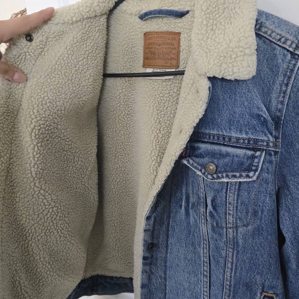 Levis Trucker Jacket - Picture 3 of 5